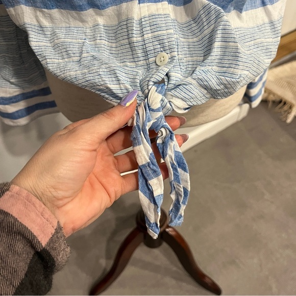Vineyard Vines Blue‎ and White Striped Collared Button Down Linen Top Size 4 - Picture 5 of 8